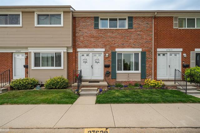 front view picture of 27629 Concord Avenue, Warren, MI. 48093