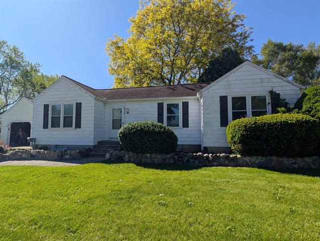 front view picture of 329 E Main Street, Spring Arbor, MI. 49283