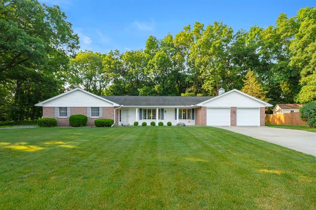 front view picture of 3977 Observation Avenue, Kalamazoo, MI. 49004