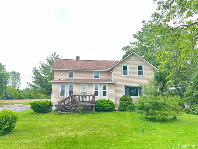 front view picture of 9890 Chinavare Road, Newport, MI. 48166