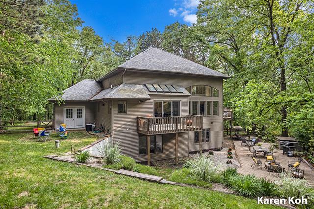 front view picture of 240 Pettis Avenue Ne, Ada, MI. 49301