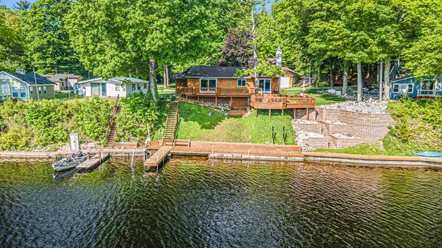 front view picture of 5182 Muskego Drive, Newaygo, MI. 49337