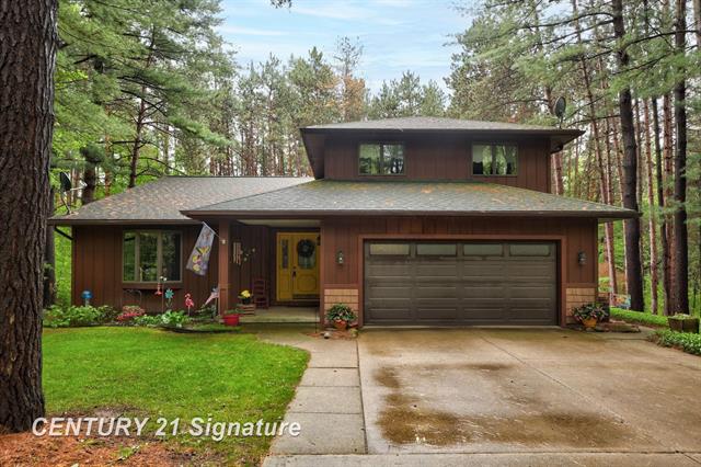 front view picture of 3766 S Kirk Road, Vassar, MI. 48768