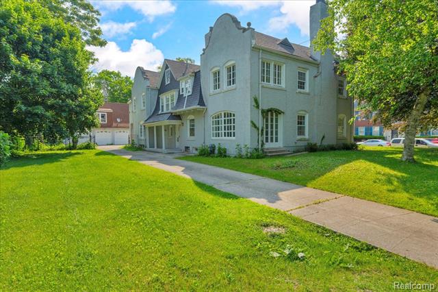 front view picture of 1710 Seminole Street, Detroit, MI. 48214