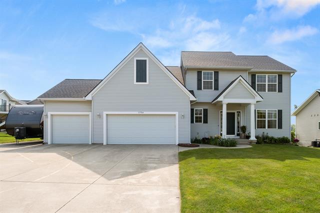 front view picture of 1754 Hightree Drive Sw, Byron Center, MI. 49315