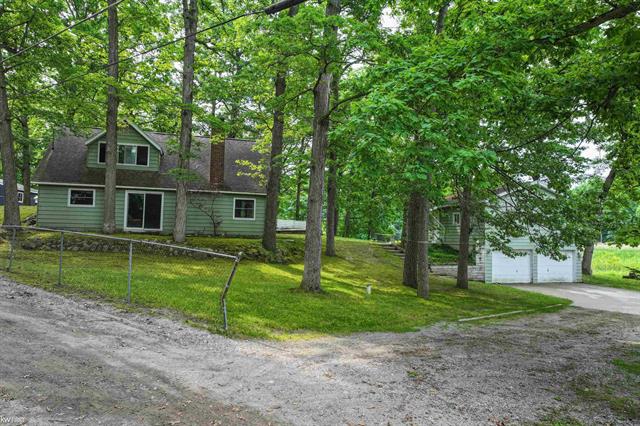 front view picture of 7199 Switzer Drive, Linden, MI. 48451