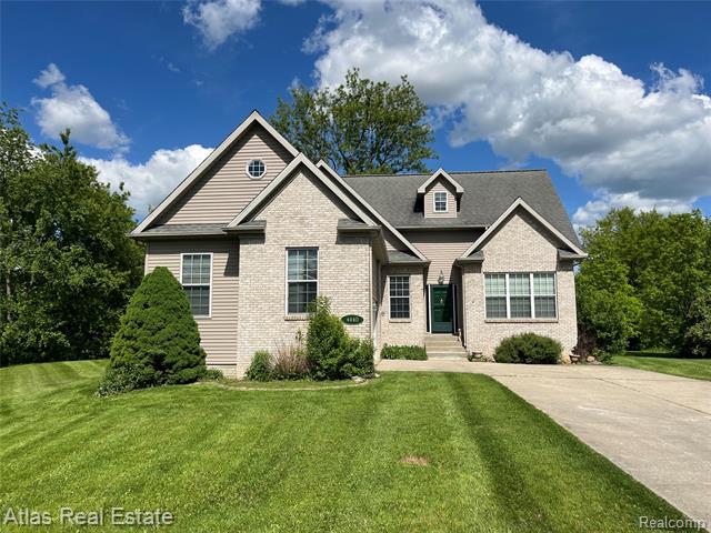 front view picture of 4440 Colby Court, Burton, MI. 48519