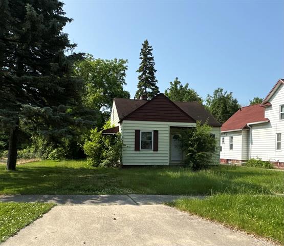 front view picture of 2316 Whittier Street, Saginaw, MI. 48601