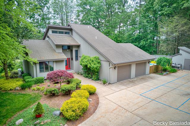 front view picture of 4731 Rood Road, Muskegon, MI. 49441