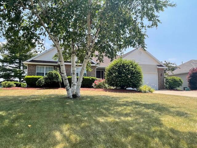 front view picture of 12942 Blueberry Lane, Holland, MI. 49424
