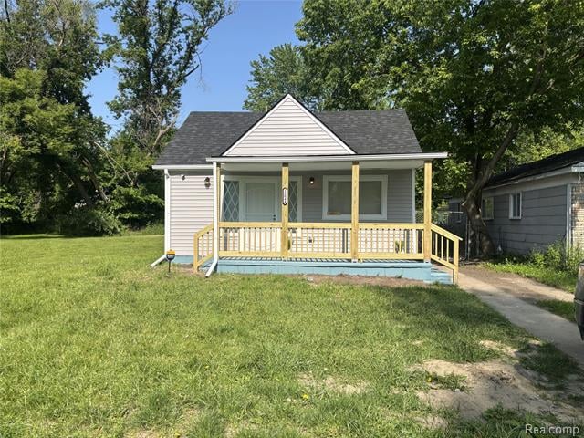 front view picture of 15044 Dacosta Street, Detroit, MI. 48223