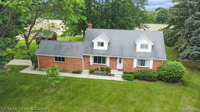 front view picture of 3465 Dillon Road, Flushing, MI. 48433