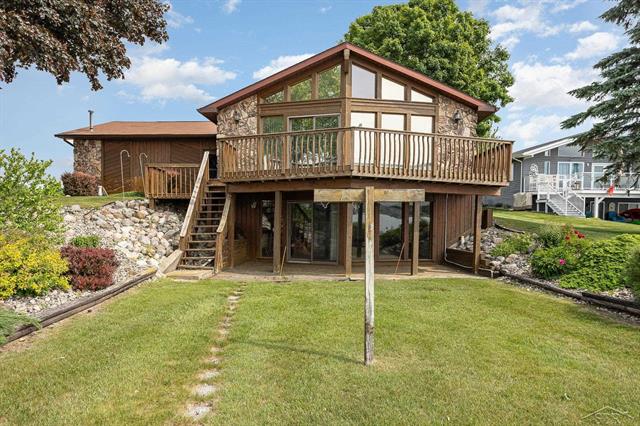 front view picture of 1653 Manchester Way, Gladwin, MI. 48624