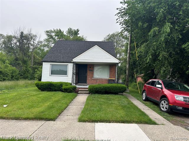 front view picture of 10207 Boleyn Street, Detroit, MI. 48224