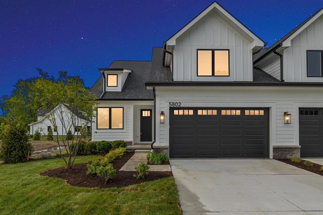 front view picture of 5865 Heights Boulevard, Sterling Heights, MI. 48314