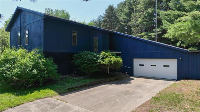 front view picture of 160 Wire Line Road, Caro, MI. 48723