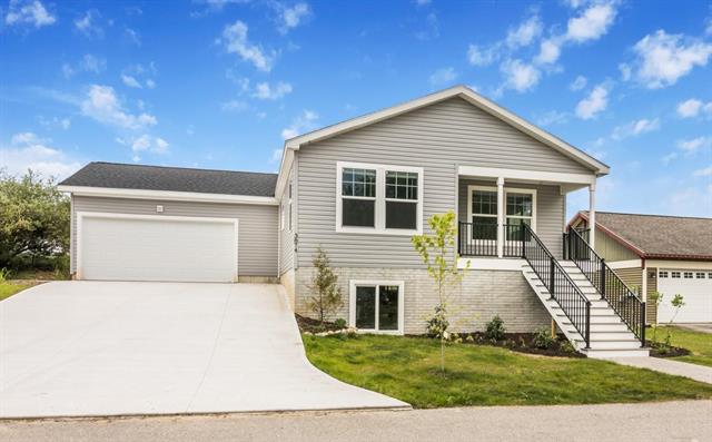 front view picture of 3874 Falling Leaf Trail, Traverse City, MI. 49686