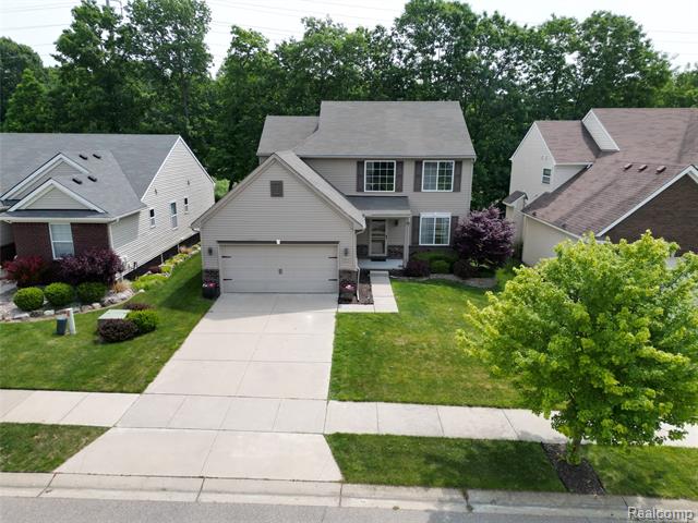 front view picture of 1594 Arbor View Lane, Howell, MI. 48843