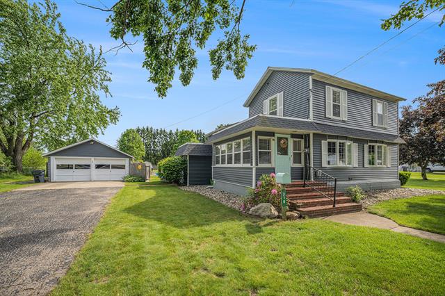 front view picture of 319 Washington Street, Otsego, MI. 49078