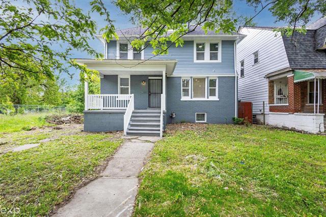 front view picture of 120 Woodland Street, Detroit, MI. 48202