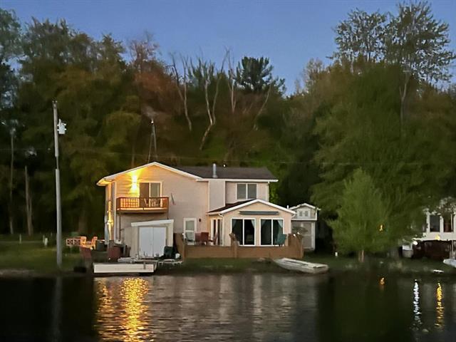 front view picture of 51156 Maple Road, Marcellus, MI. 49067