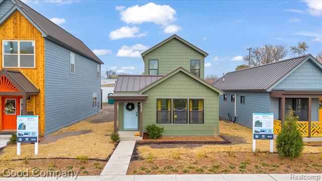 front view picture of 2838 16Th Street, Detroit, MI. 48216