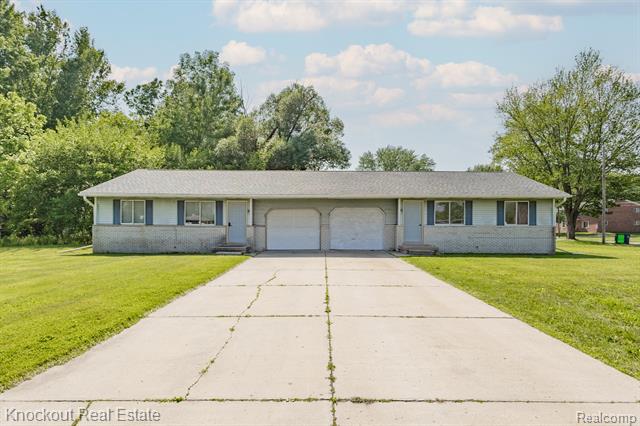 front view picture of 3782 Egan Street, Saginaw, MI. 48601