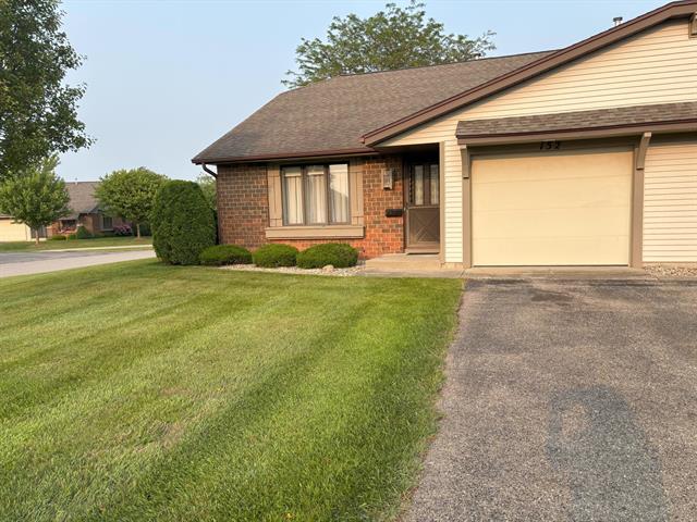 front view picture of 152 S Zeeland Parkway, Zeeland, MI. 49464