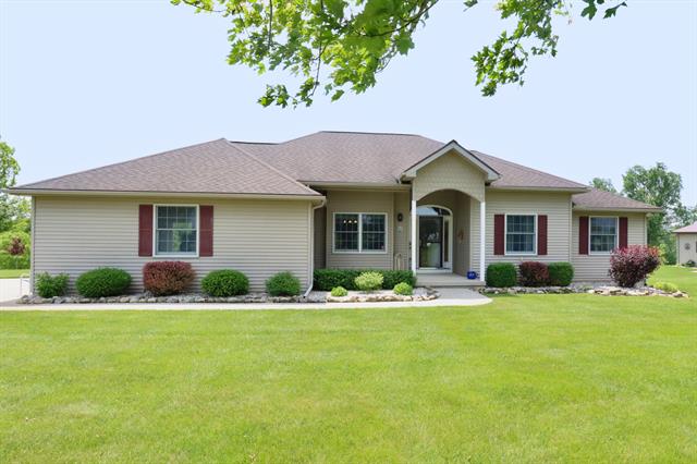 front view picture of 18525 Sharon Valley Rd. Road, Manchester, MI. 48158