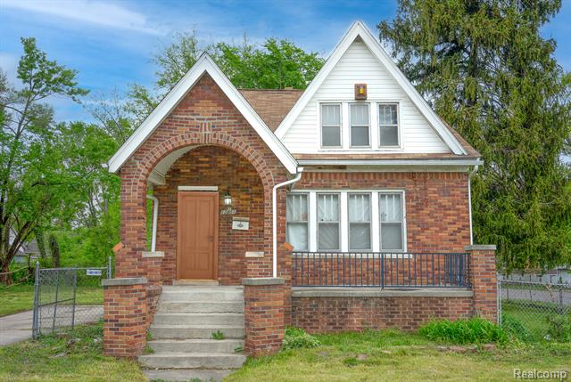 front view picture of 12151 Corbett Street, Detroit, MI. 48213