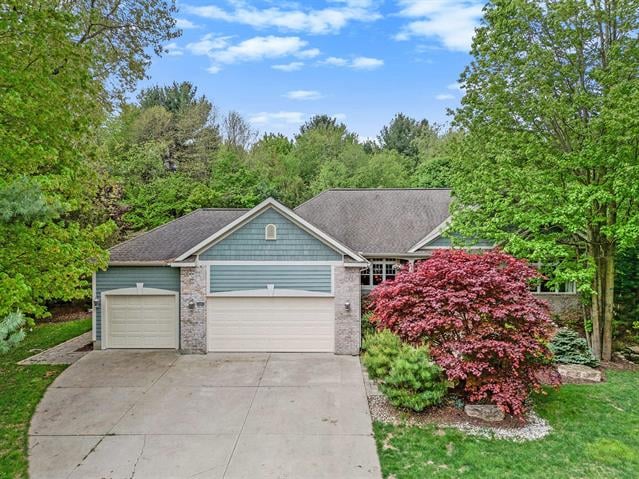 front view picture of 6371 Colorado Court, Muskegon, MI. 49441