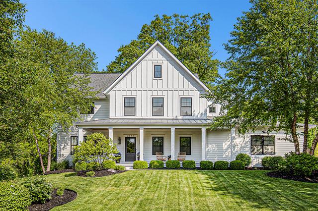 front view picture of 2377 Lake Birch Court Ne, Grand Rapids, MI. 49525