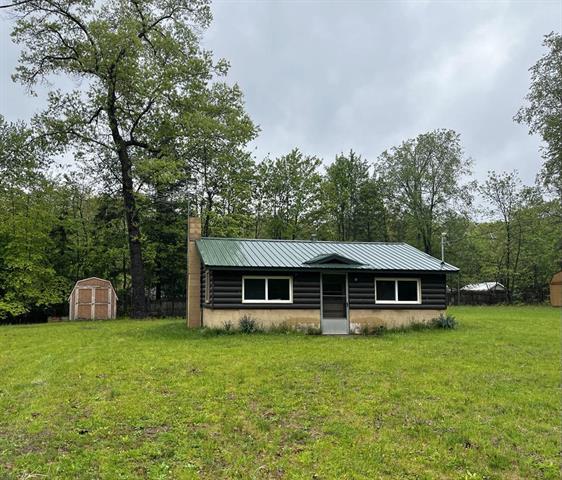 front view picture of 2366 N 20Th Street, Fountain, MI. 49410