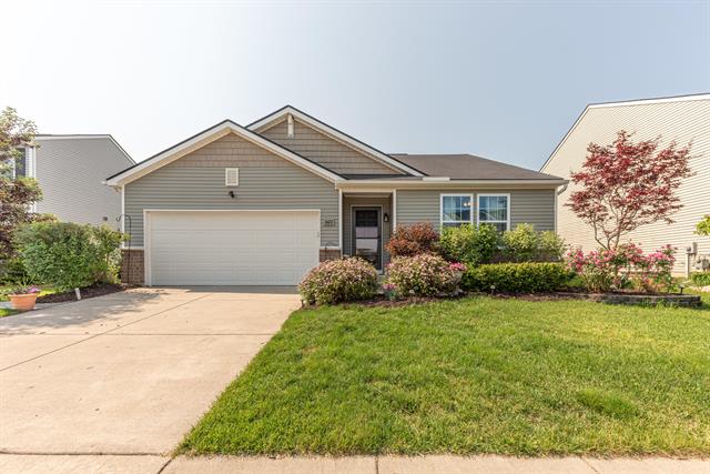 front view picture of 8672 Magnolia Way, Dexter, MI. 48130