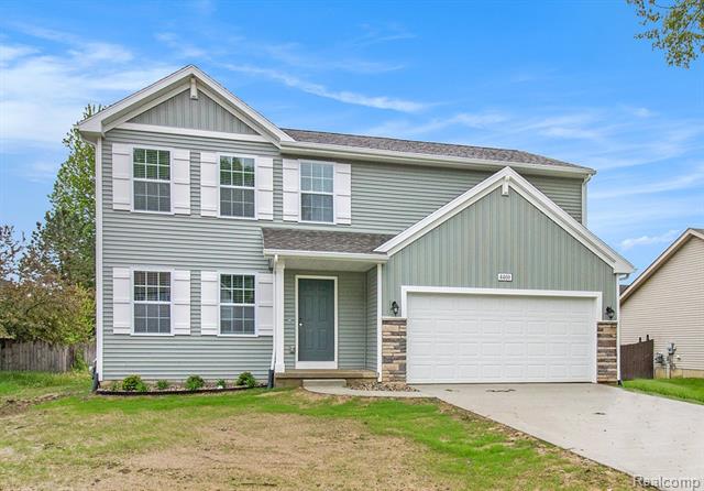 front view picture of 739 Lone Oak Way, Tecumseh, MI. 49286