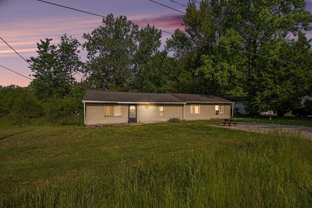 front view picture of 6530 Hollywood Drive, Coloma, MI. 49038
