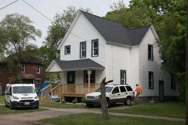 front view picture of 634 Ada Street, Kalamazoo, MI. 49007