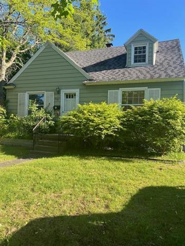 front view picture of 337 E Pine Street, Fremont, MI. 49412