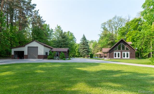 front view picture of 3591 Curry Road, Caro, MI. 48723