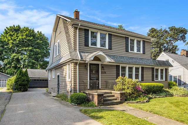 front view picture of 1324 Royce Avenue, Kalamazoo, MI. 49001