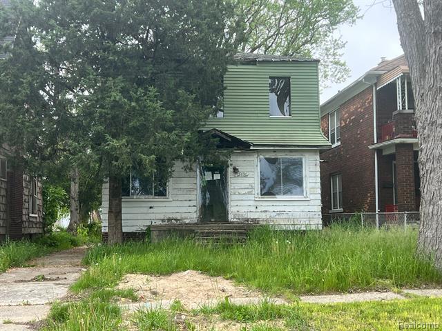 front view picture of 12610 Northlawn Street, Detroit, MI. 48238