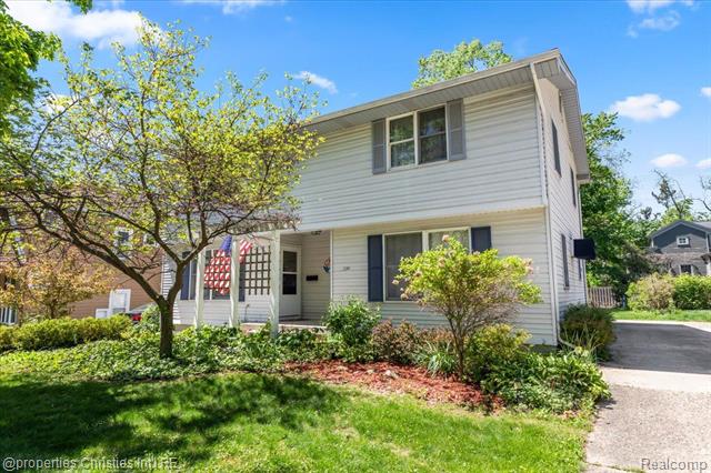 front view picture of 334 1St Street, Northville, MI. 48167
