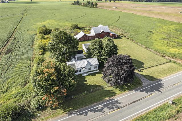 front view picture of 317 W Colon Road, Coldwater, MI. 49036
