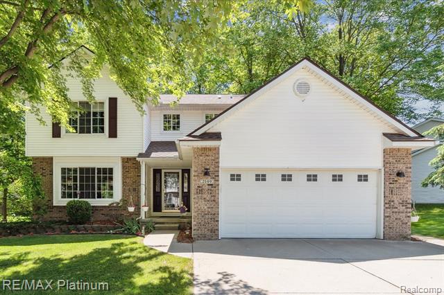 front view picture of 2149 Laurel Oak Drive, Howell, MI. 48855