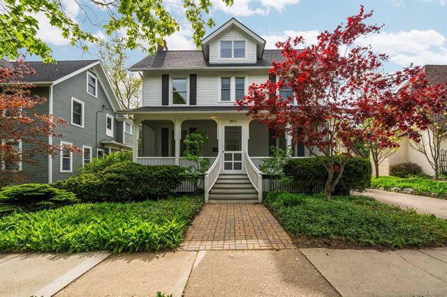 front view picture of 1054 Ferdon Road, Ann Arbor, MI. 48104