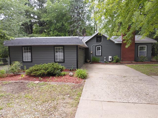 front view picture of 72 6 Mile Road Ne, Comstock Park, MI. 49321