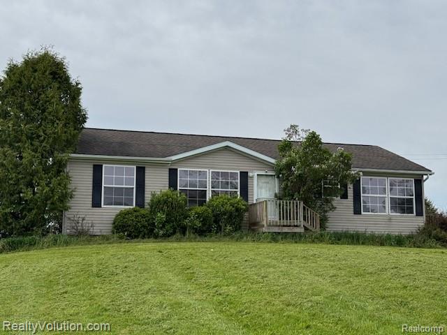 front view picture of 5736 Burnside Road, North Branch, MI. 48461