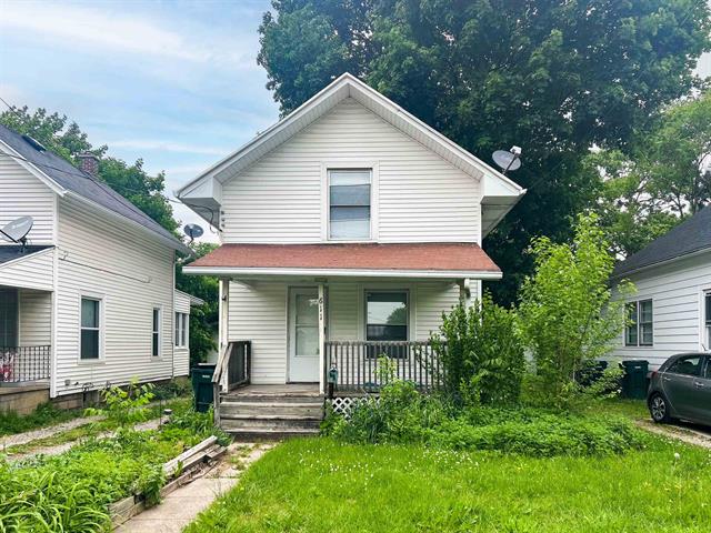 front view picture of 611 E Mount Hope Avenue, Lansing, MI. 48910
