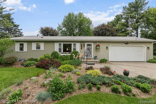 front view picture of 3875 Zimmer Road, Williamston, MI. 48895