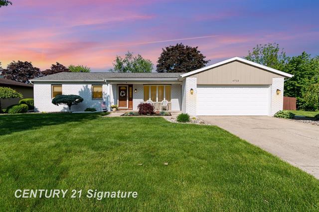 front view picture of 4713 Elder Lane, Saginaw, MI. 48604